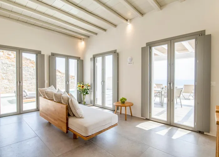 Villa Camelia 1 - Psarou View - Private Pool And Jacuzzi Psarrou